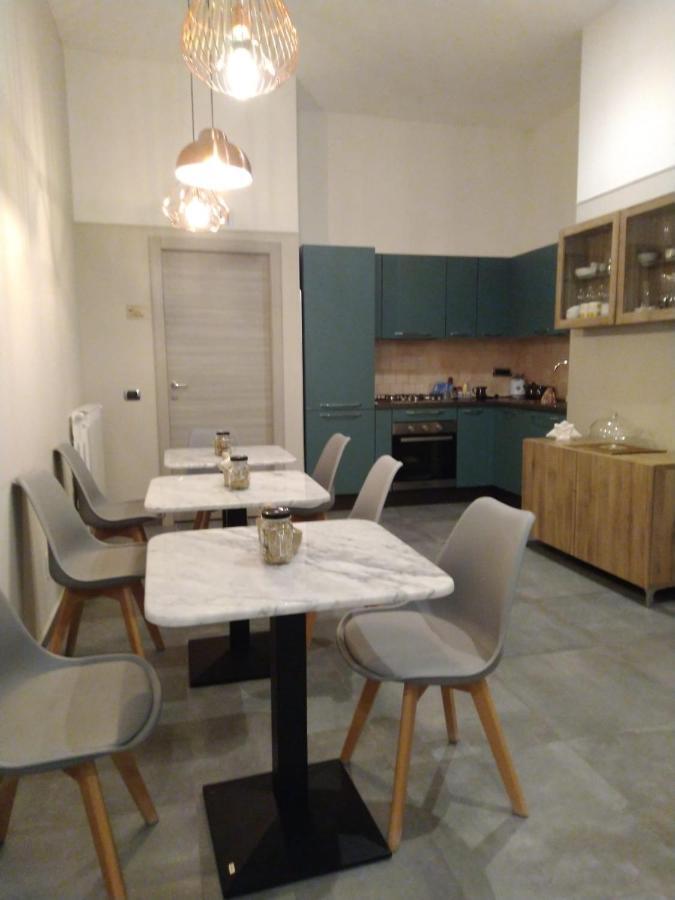 Donna Lena Relais Napoli Bed and Breakfast Buitenkant foto